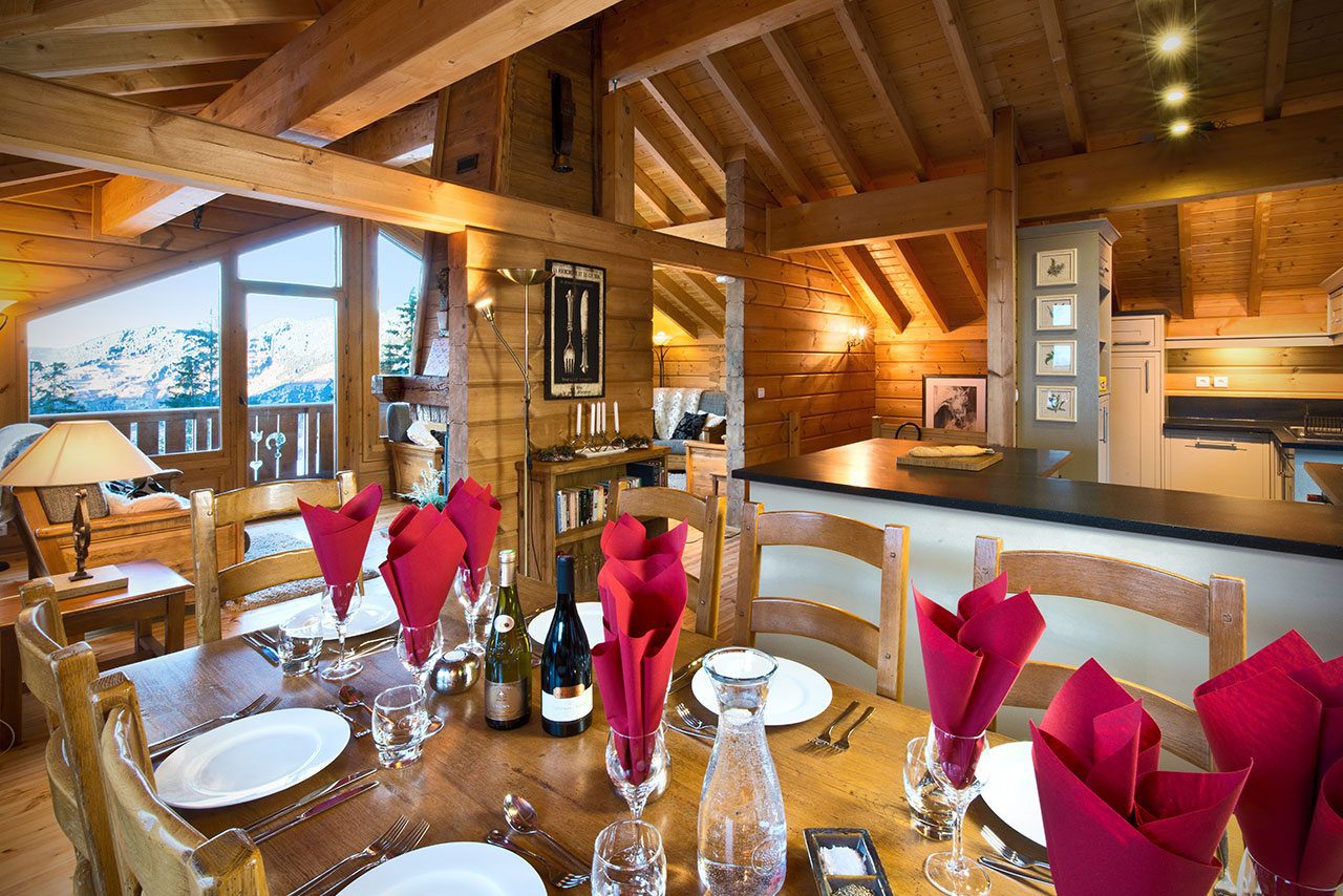 Catered Ski Chalets In La Tania (Pleroma) - Alpine Escape