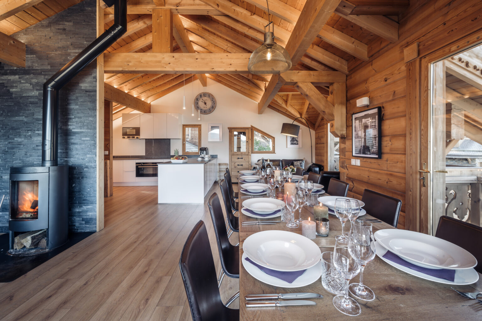 Catered Ski Chalets In La Tania (Sophie) - Alpine Escape